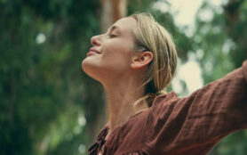 Woman,Breathing,Fresh,Air,Outdoors