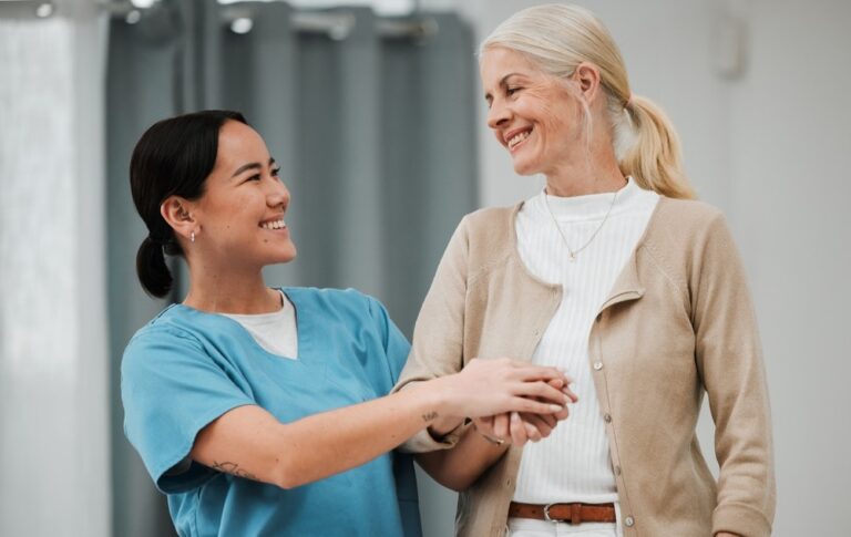 Pflegefachassistent/in - Ausbildung und Beruf