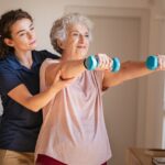 Sport- und Bewegungstherapeut/in - Ausbildung, Voraussetzungen, Beruf