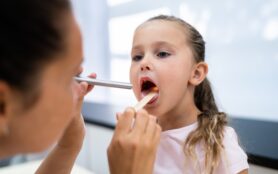 Children,Throat,Check,For,Flu.,Doctor,Checking,Girl