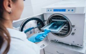 Sterilizing,Medical,Instruments,In,Autoclave.,Dental,Office
