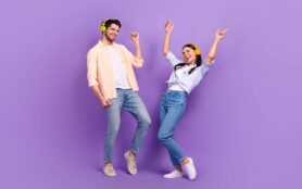 Full,Body,Portrait,Of,Two,Excited,Carefree,People,Dancing,Good