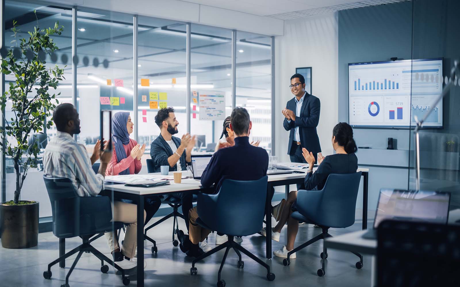 Multi Ethnic,Office,Conference,Room.,Indian,Ceo,Does,Presentation,For,Diverse
